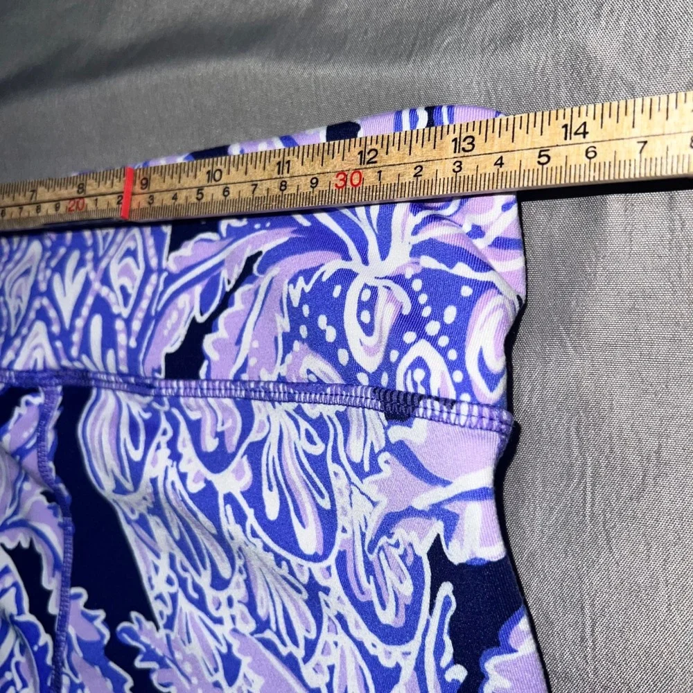Lilly Pulitzer Luxletic Purple Pineapple Print Cropped Leggings Womens Medium